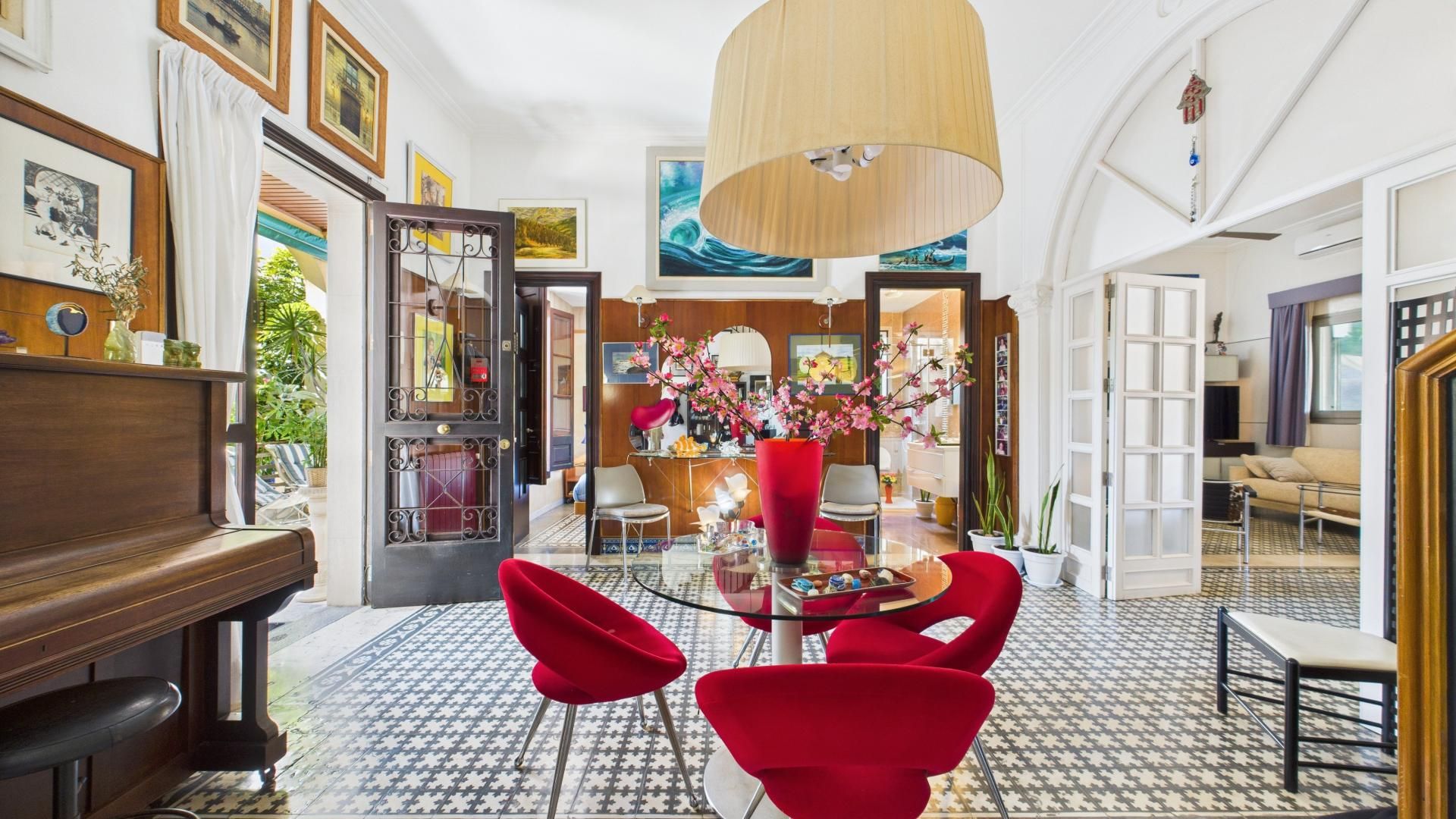 Menjador de Casa o xalet en venda en  Palma de Mallorca amb Aire condicionat, Terrassa i Balcó