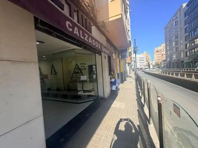 Local de alquiler en  Valencia Capital con Aire acondicionado