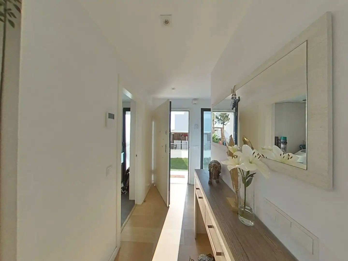 Casa adosada en venta en Alhaurín de la Torre con Aire acondicionado, Jardín privado y Terraza