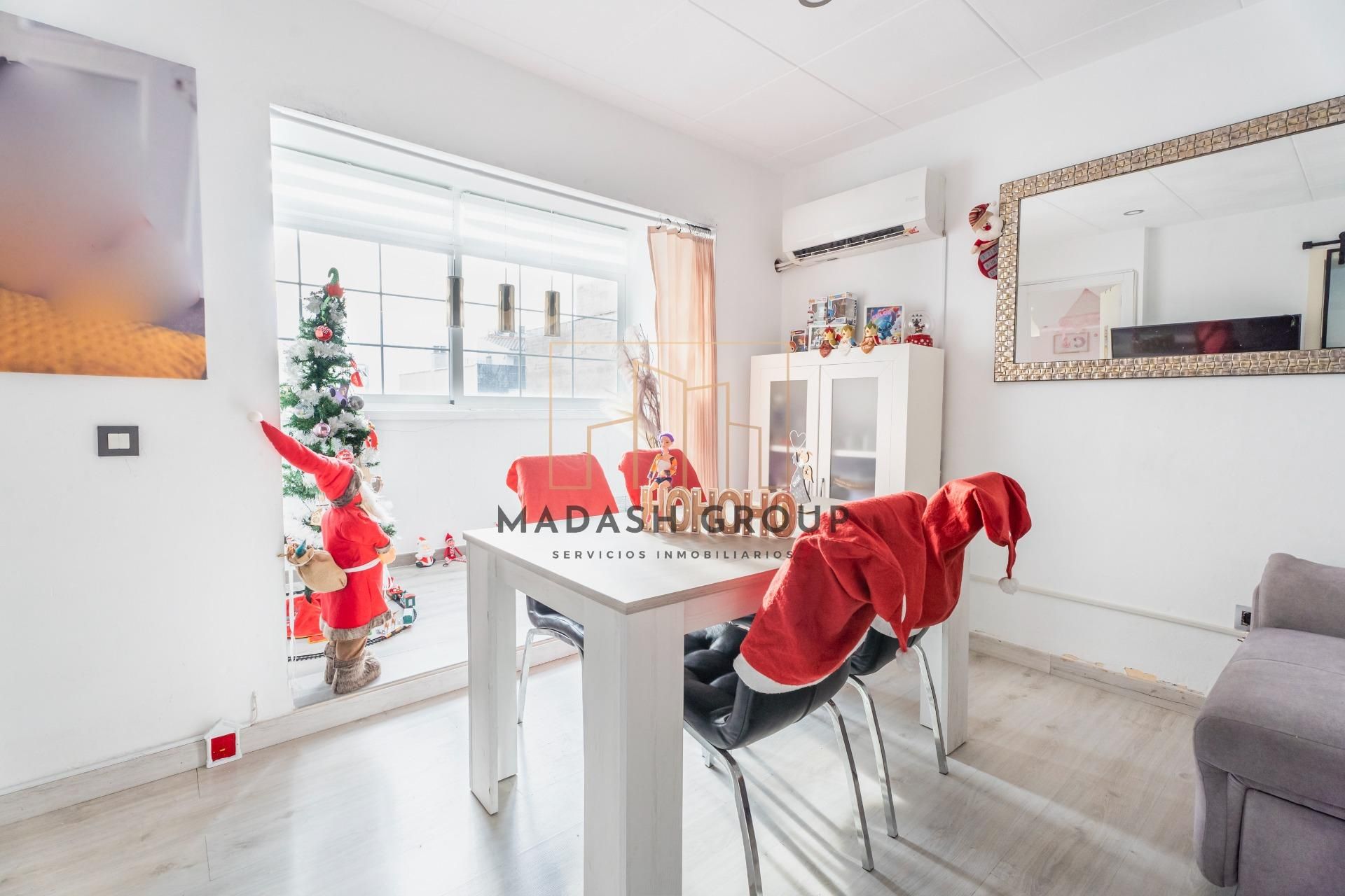 Exterior view of Flat for sale in  Tarragona Capital  with Air Conditioner, Parquet flooring and Furnished