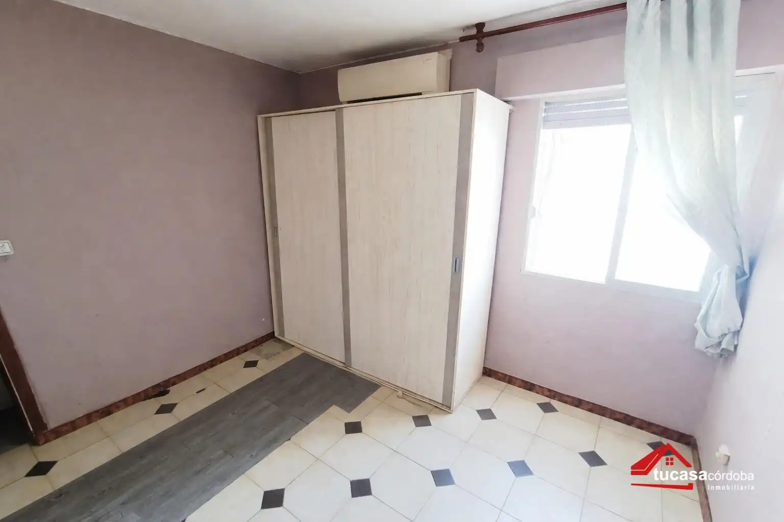 Flat for sale in Santa Rosa - Valdeolleros
