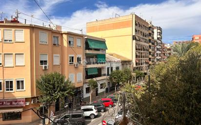 Vista exterior de Pis en venda en Alicante / Alacant amb Aire condicionat i Balcó