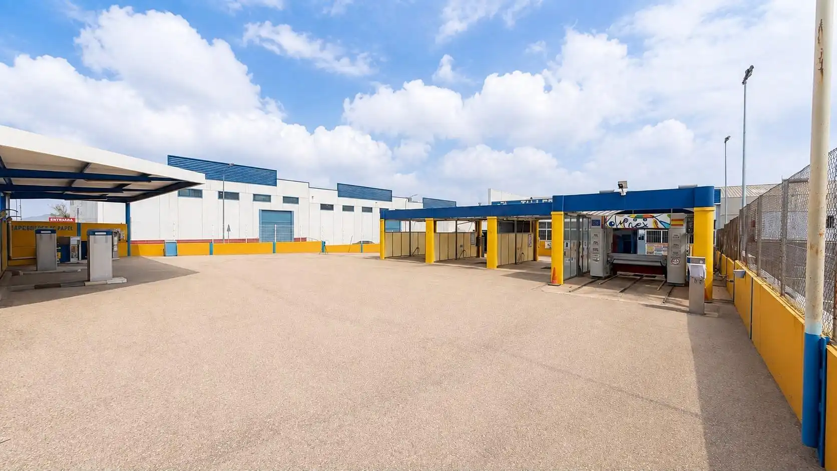 Vista exterior de Nave industrial en venta en Huércal-Overa