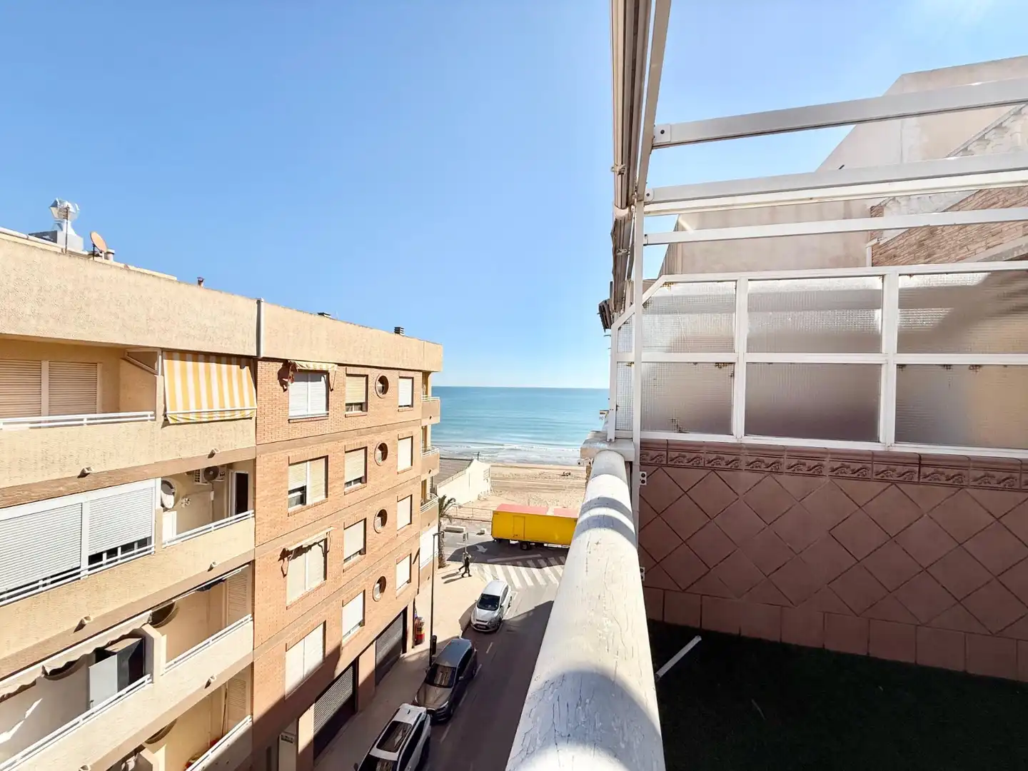 Habitación de Apartamento de alquiler en Guardamar del Segura con Aire acondicionado, Calefacción y Amueblado