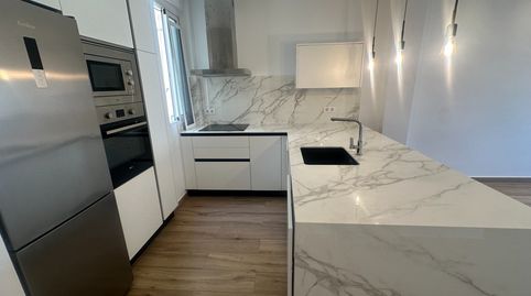 Descubre este magnífico piso en alquiler de 100m2 en Calle Finlandia, imatge 3