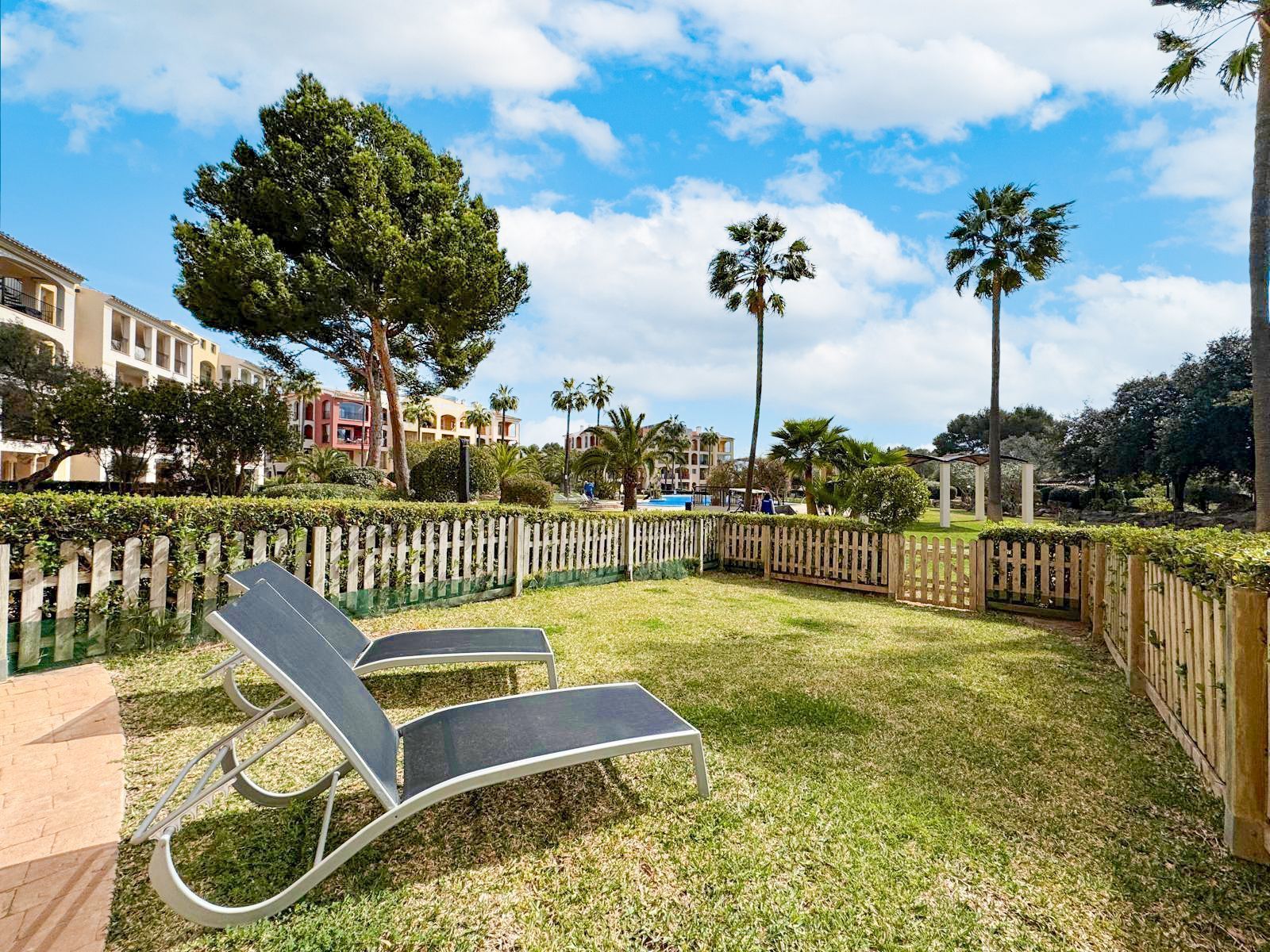 Jardí de Dúplex de lloguer en Calvià amb Aire condicionat, Jardí privat i Terrassa