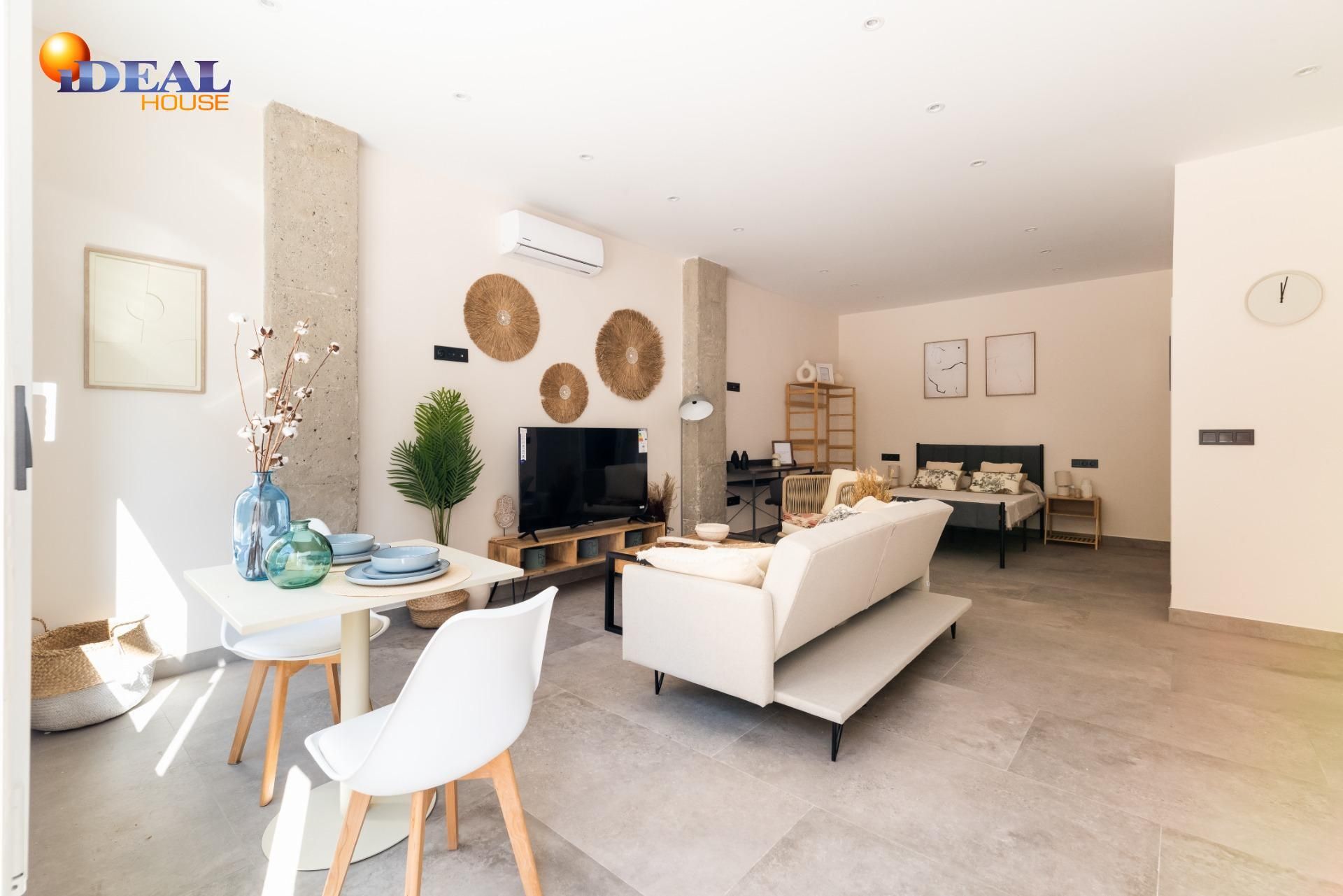 Sala de estar de Loft en venta en  Granada Capital con Aire acondicionado y Calefacción