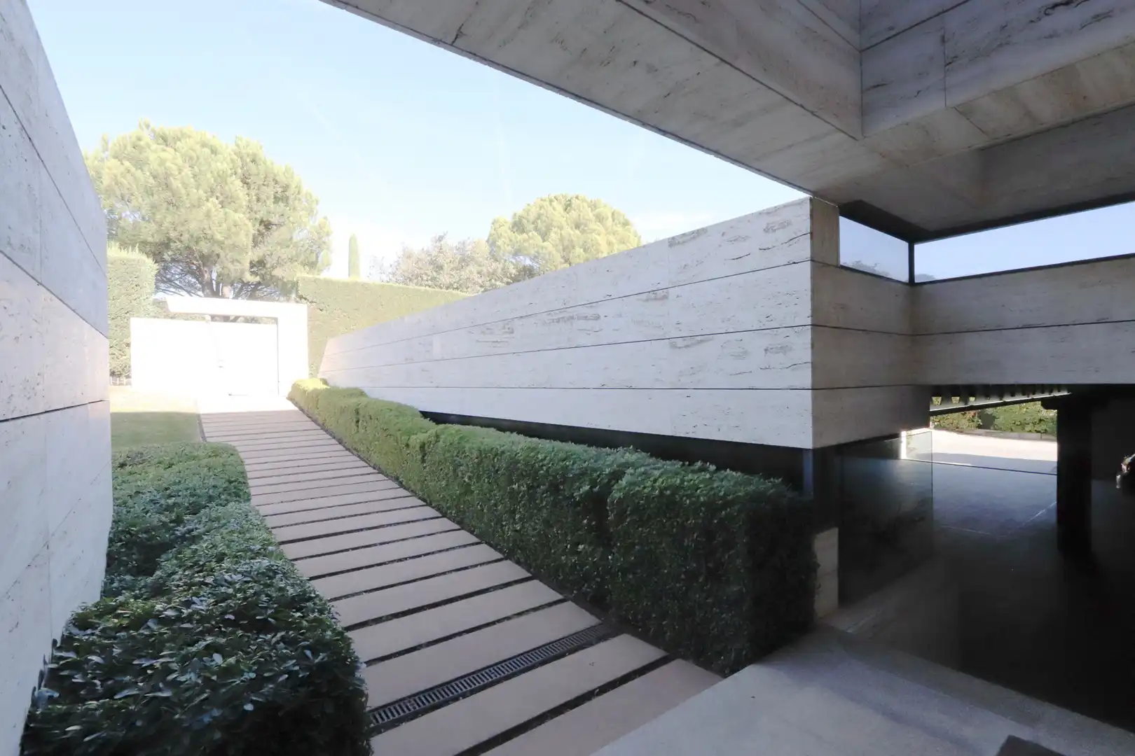 Exterior view of Houses for rent in Pozuelo de Alarcón  with Air Conditioner, Heating and Private garden