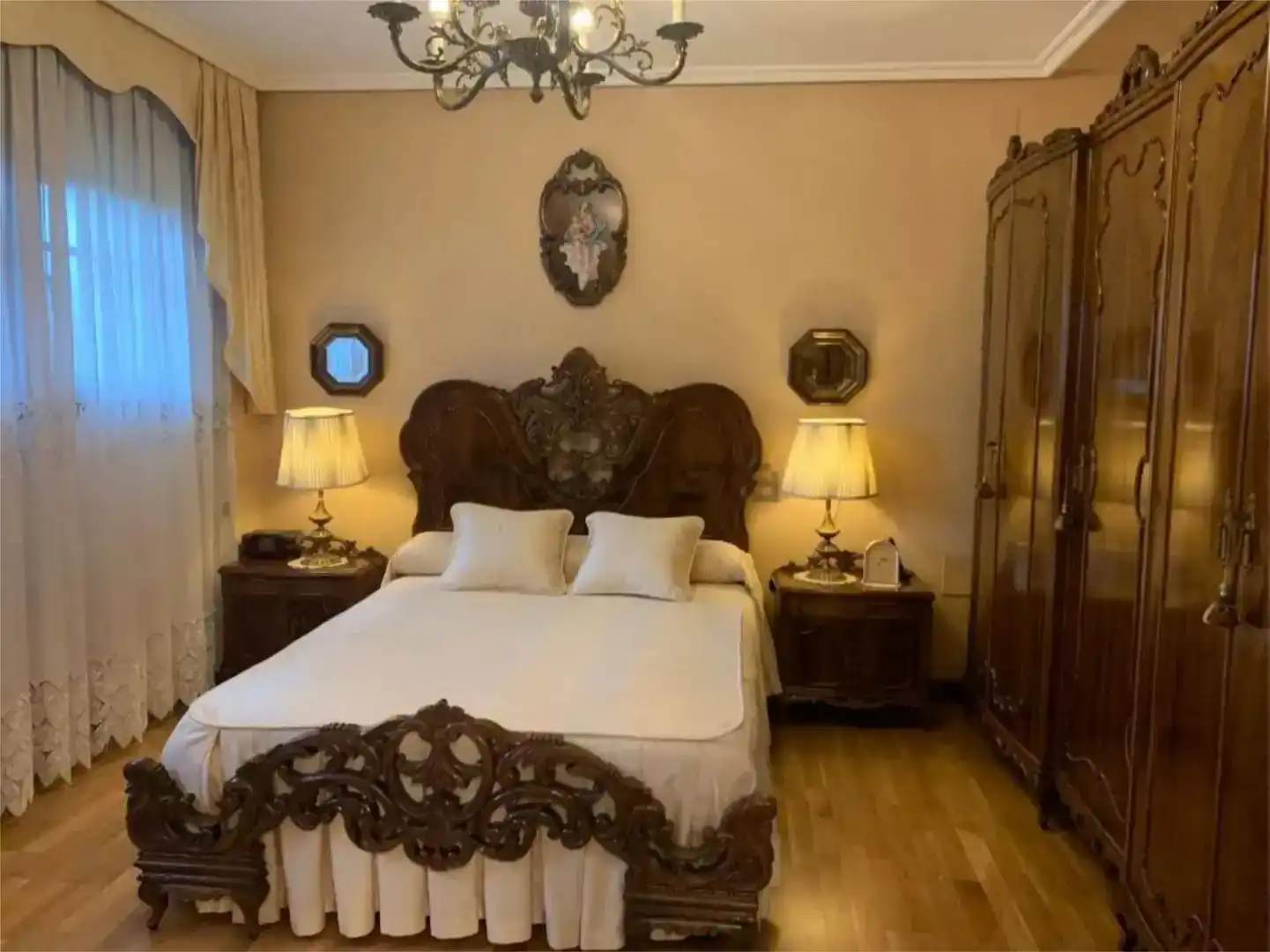 Dormitori de Pis en venda en Siero amb Jardí privat, Parquet i Moblat