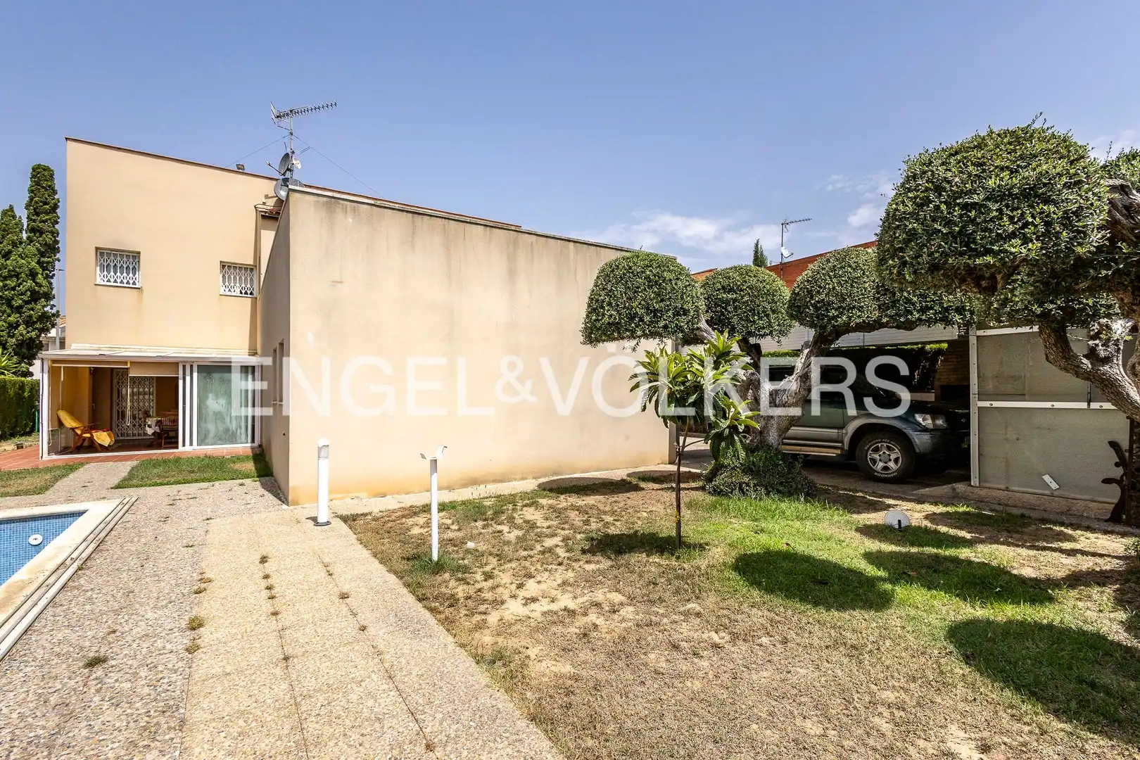 Vista exterior de Casa o xalet en venda en Pacs del Penedès amb Calefacció, Jardí privat i Terrassa