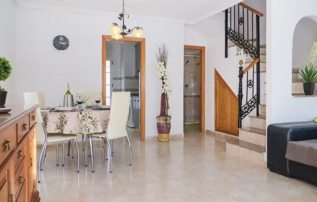 Adosado con terraza en venta en Zona Carrefour - Urbanizaciones, imagen 4