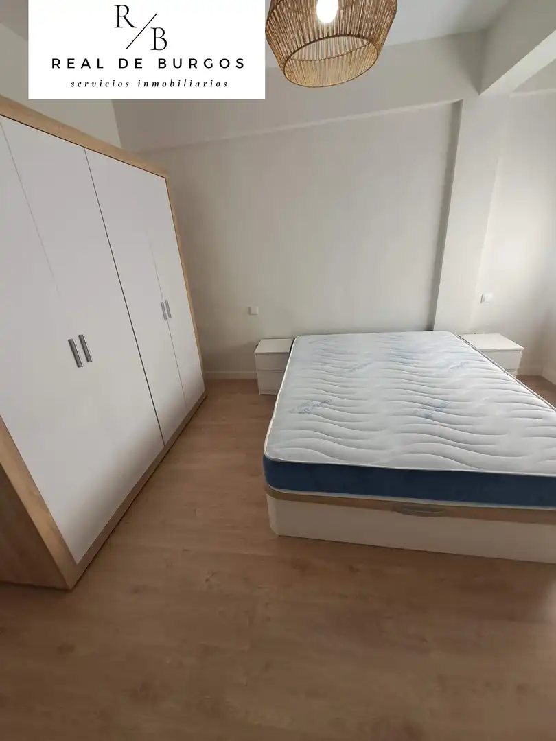 Bedroom of Flat for rent in Valladolid  with Heating and Furnished