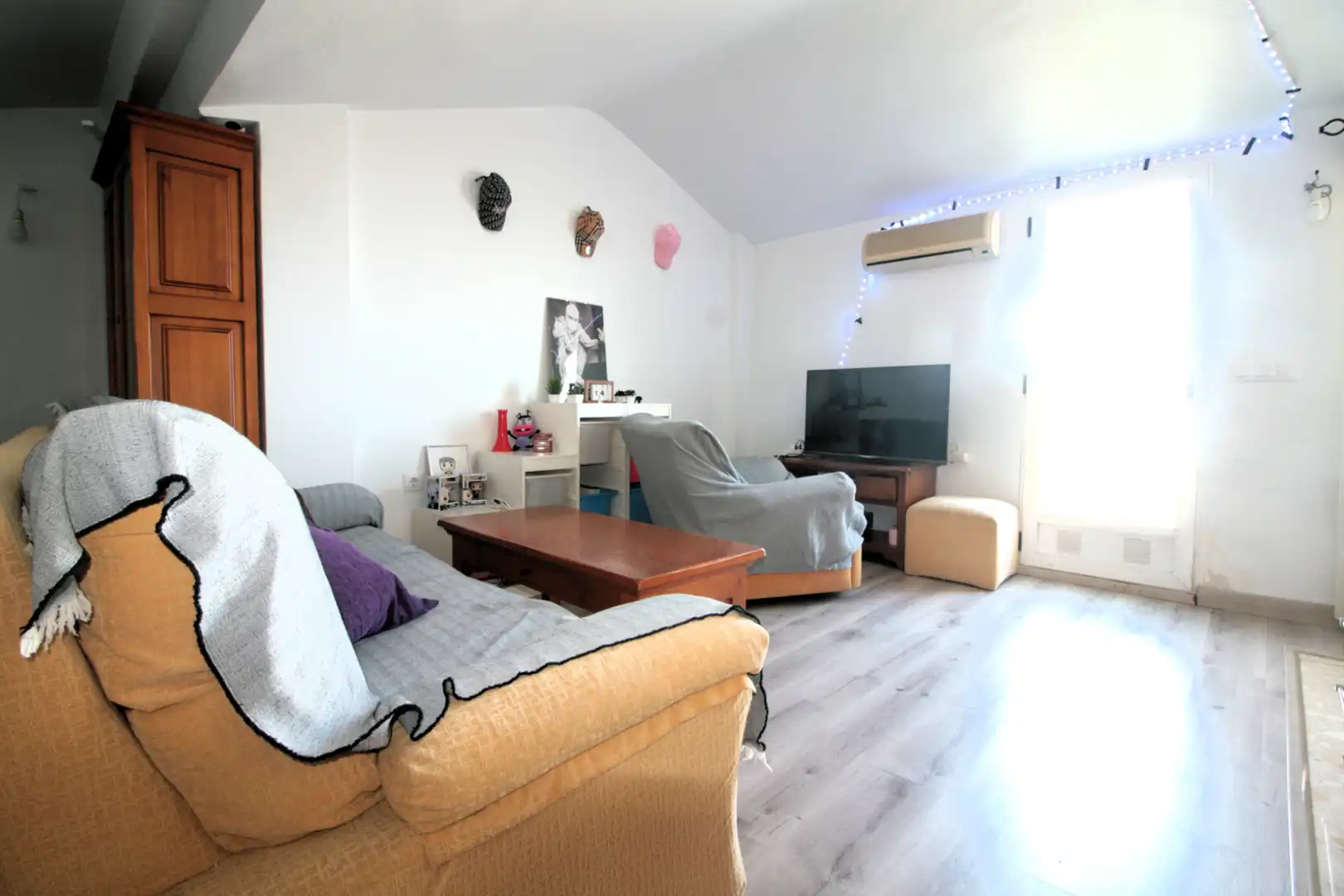 Sala de estar de Casa adosada en venta en Pilar de la Horadada con Aire acondicionado, Jardín privado y Terraza