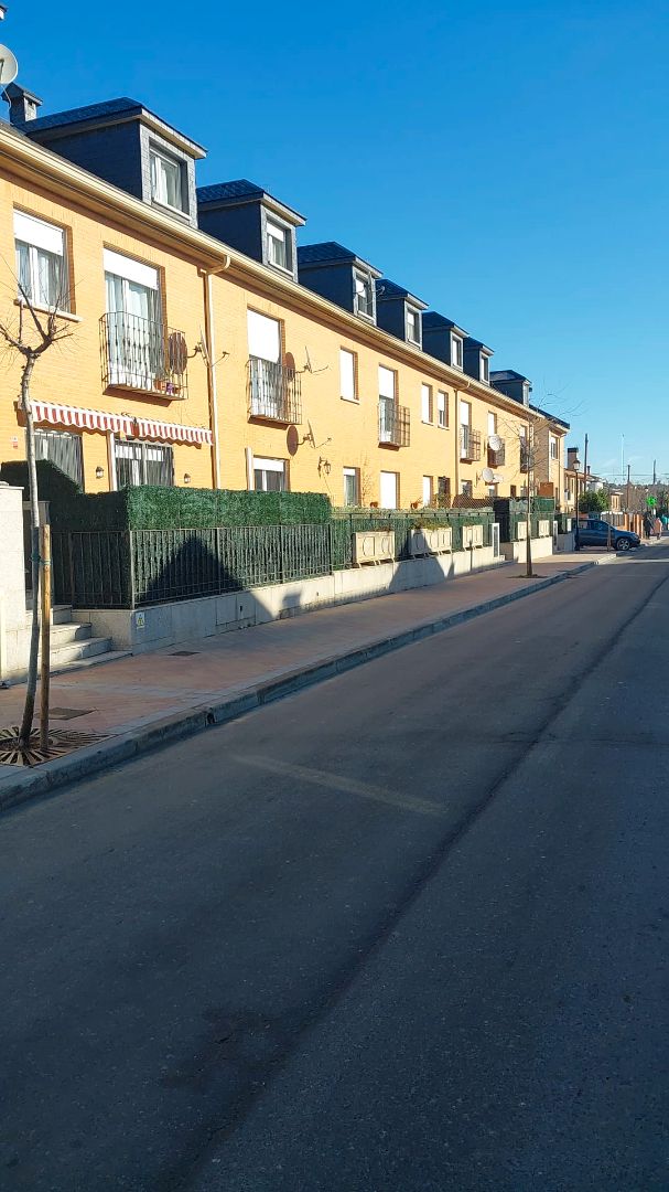 Exterior view of Flat to rent in Guadalix de la Sierra  with Heating, Parquet flooring and Oven