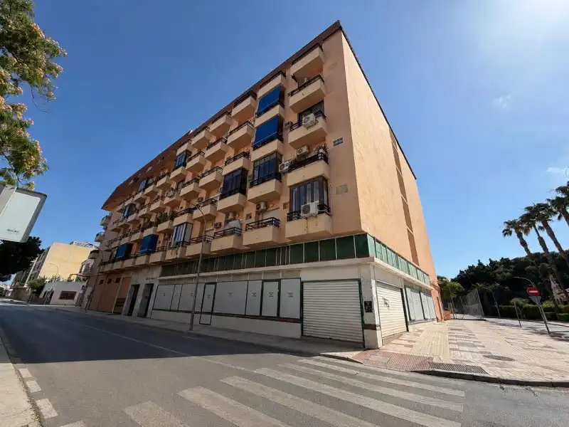 Vista exterior de Estudio en venta en Torremolinos con Terraza y Balcón