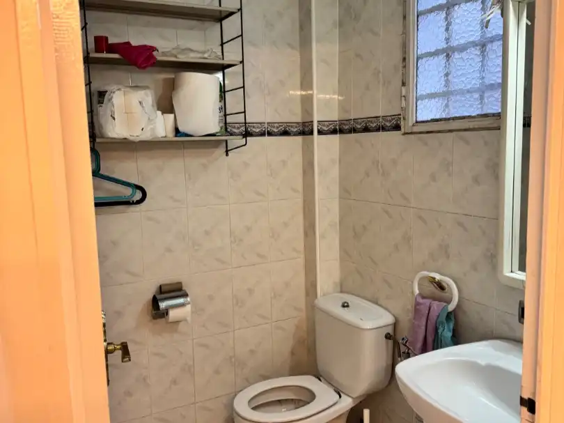 Local comercial de lloguer a Passeig del Comtat 49, imagen 8