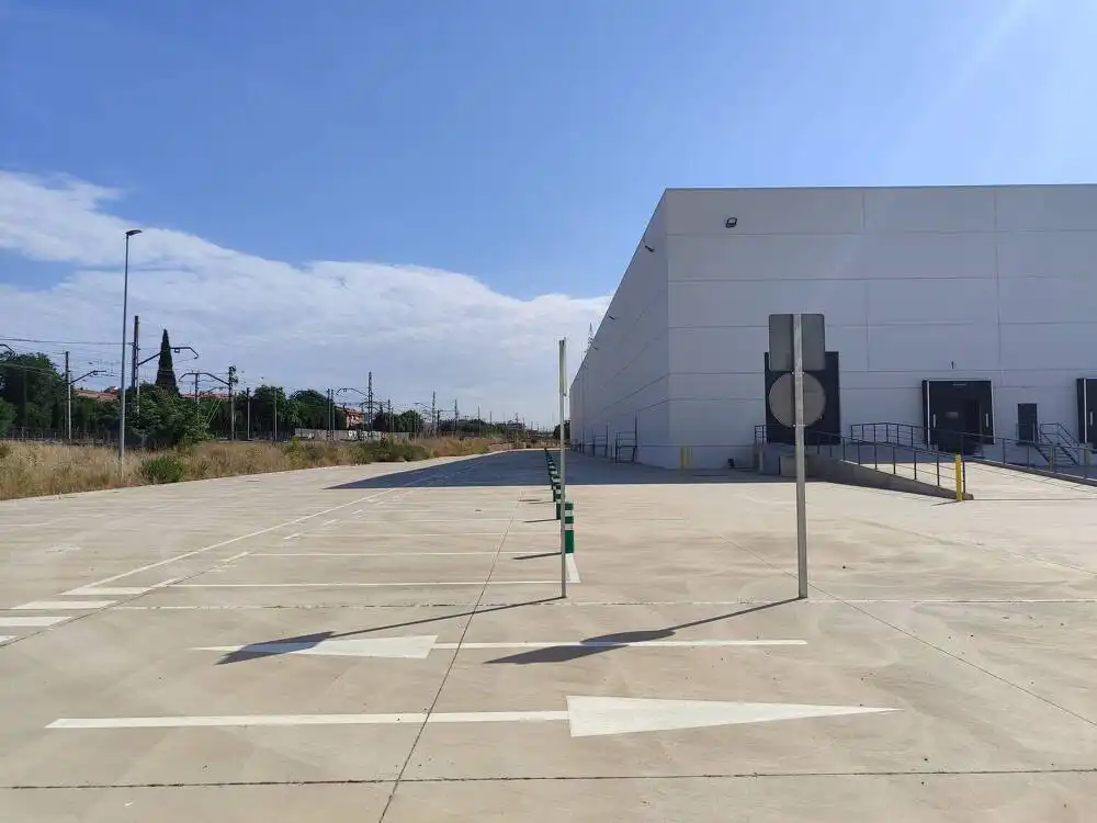Exterior view of Industrial buildings for rent in Azuqueca de Henares
