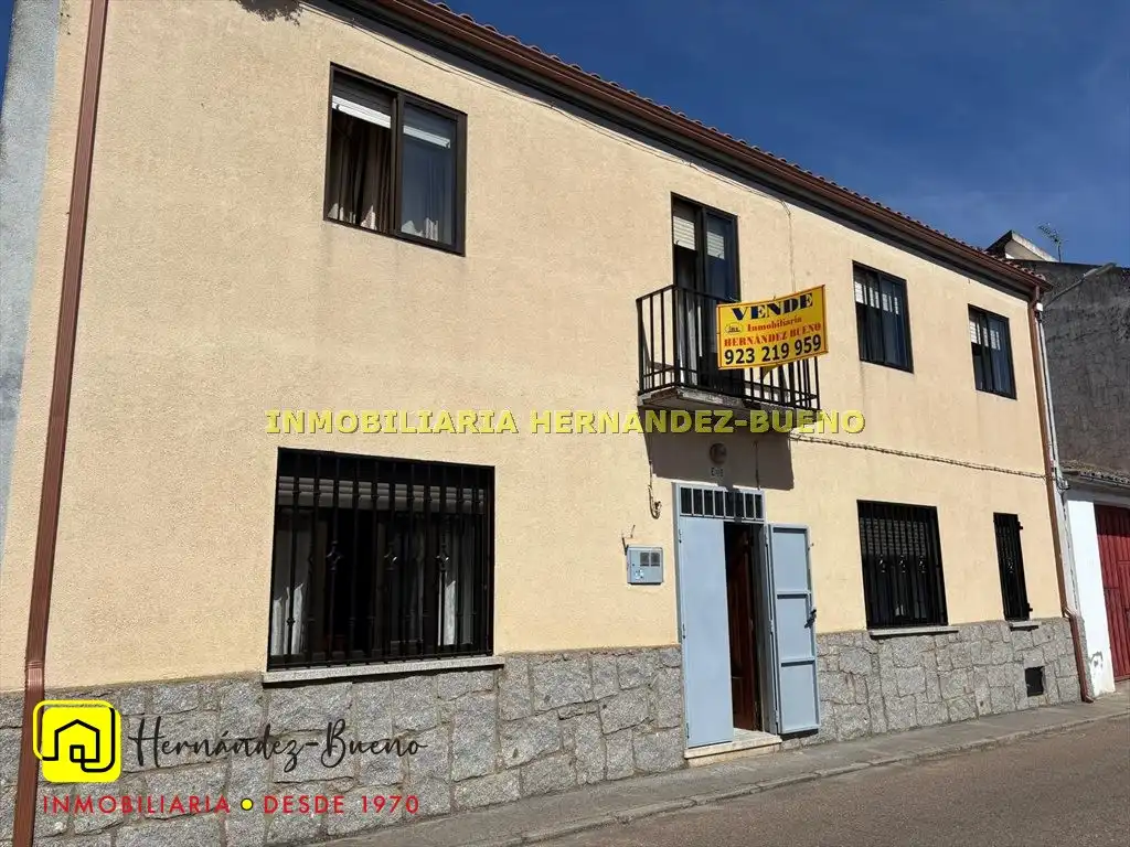 Houses for sale in La Fuente de San Esteban   with Heating and Terrace