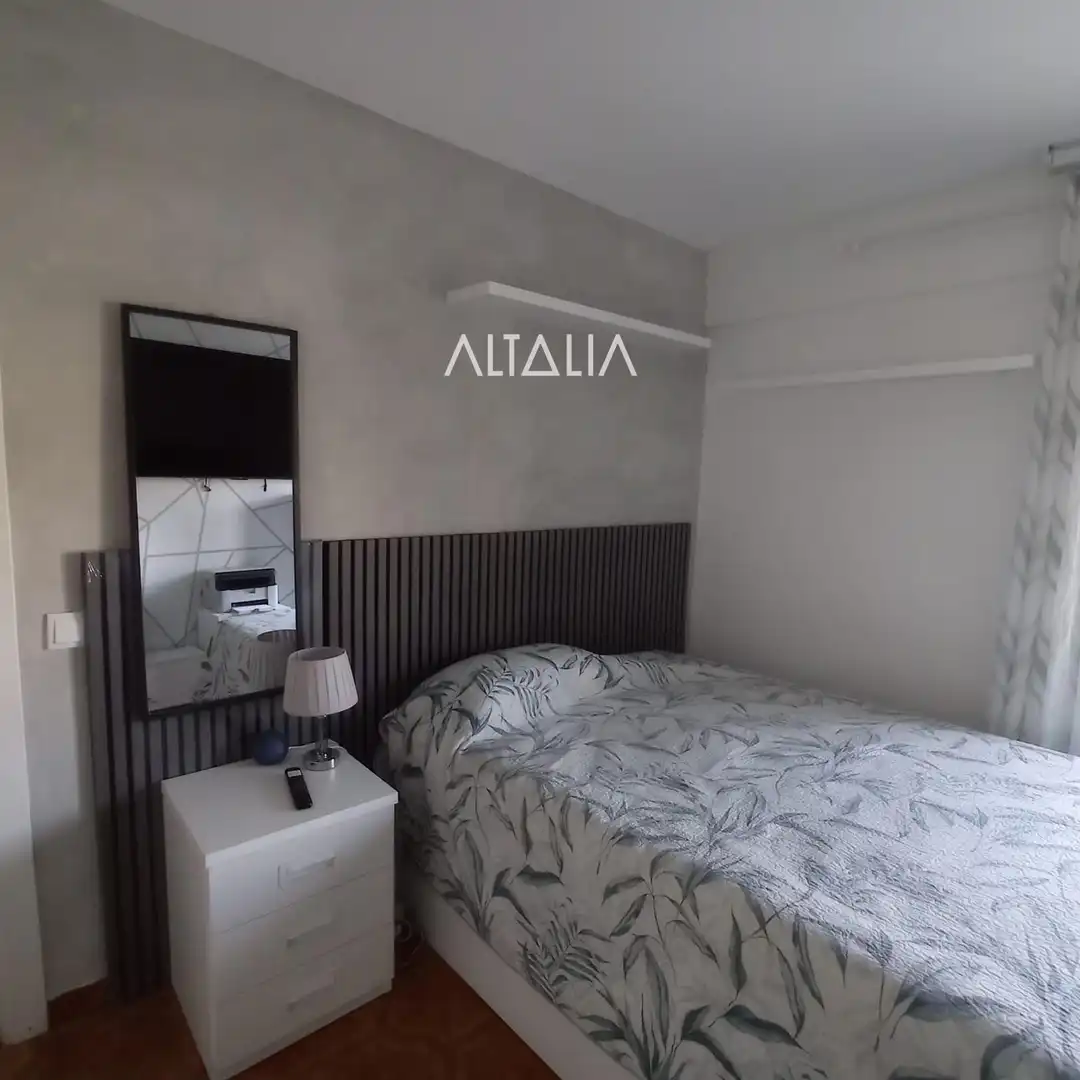 Schlafzimmer von Wohnung zur untervermieten in Cuenca mit Heizung, Parkett und Möbliert