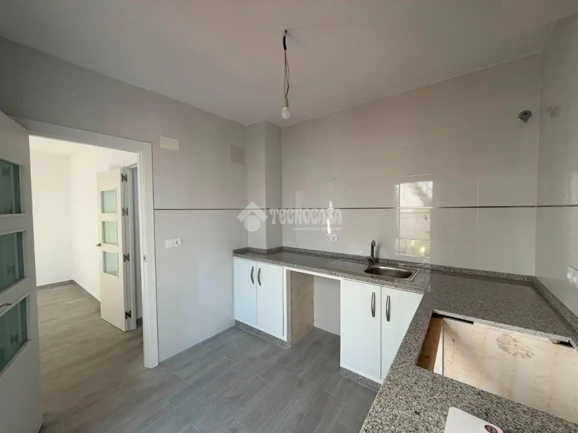 Küche von Wohnung zum Verkauf in Isla Cristina mit Balkon