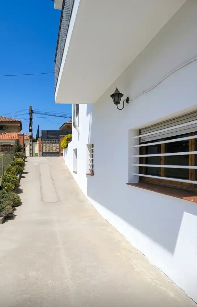 Vista exterior de Casa o chalet en venta en Lliçà d'Amunt con Calefacción, Jardín privado y Terraza