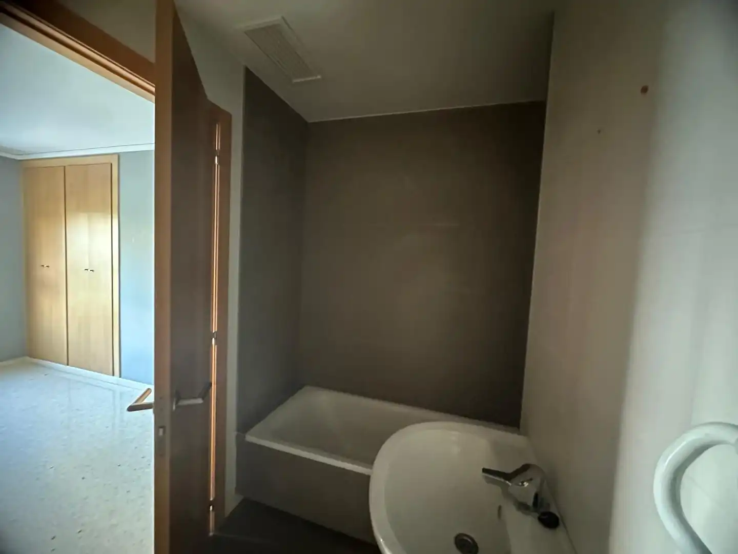 Baño de Piso en venta en Montserrat con Trastero y Horno