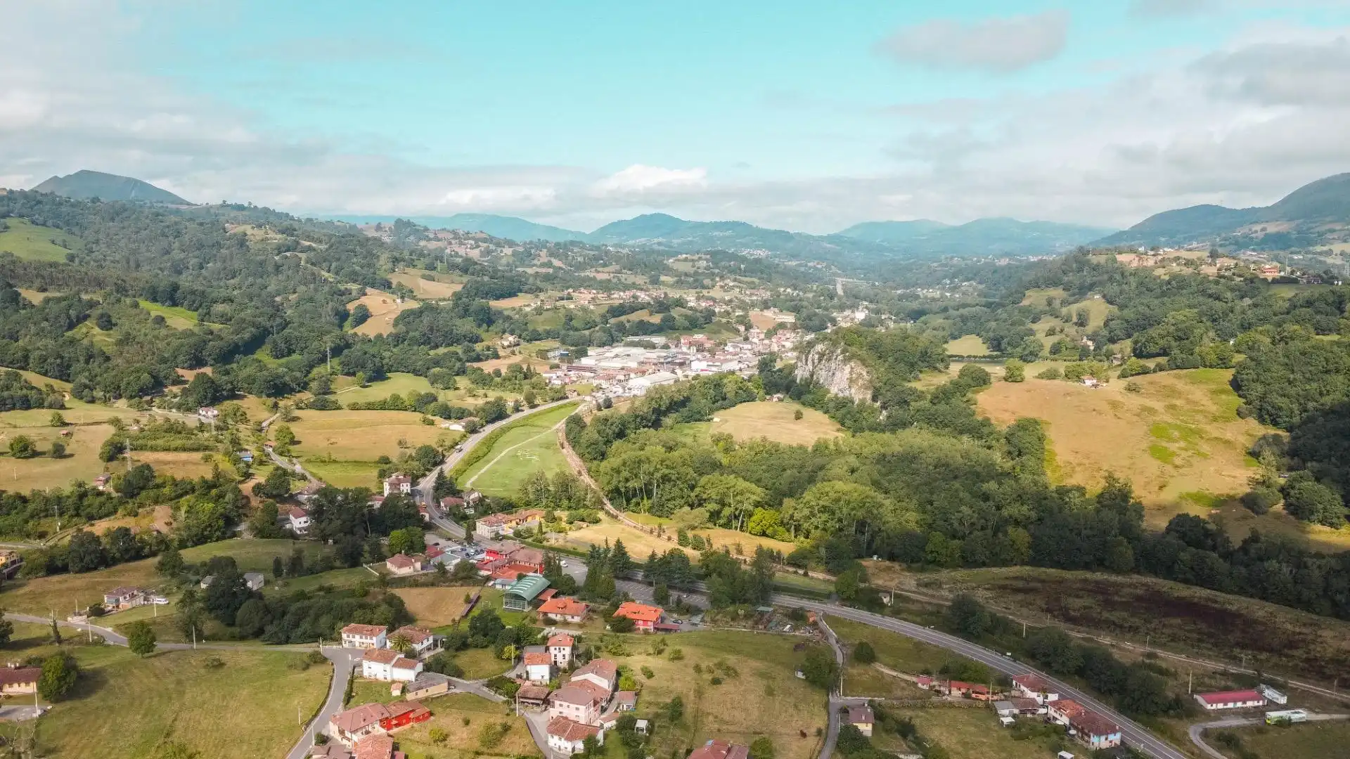 Casa rústica amb jardí en venda a Lugar Villar de Guergu 75, imagen 39