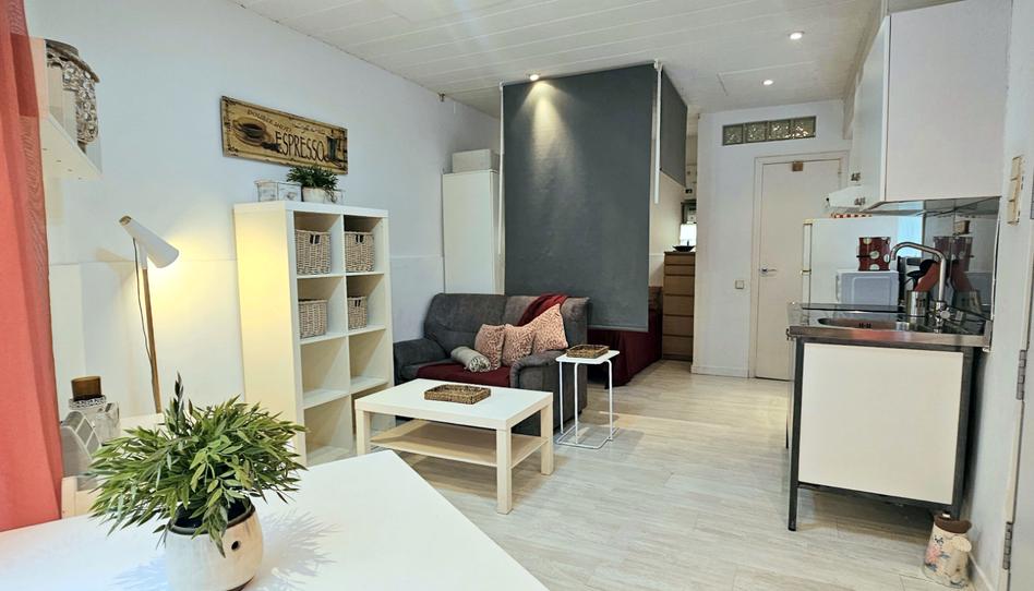 Foto 1 de Estudio de alquiler en Carrer de Lluís Sagnier, 46, El Guinardó, Barcelona