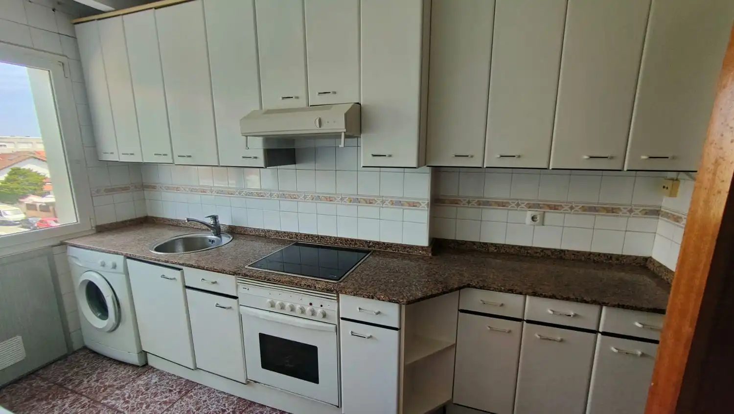 Kitchen of Flat for sale in Gijón   with Heating and Swimming Pool