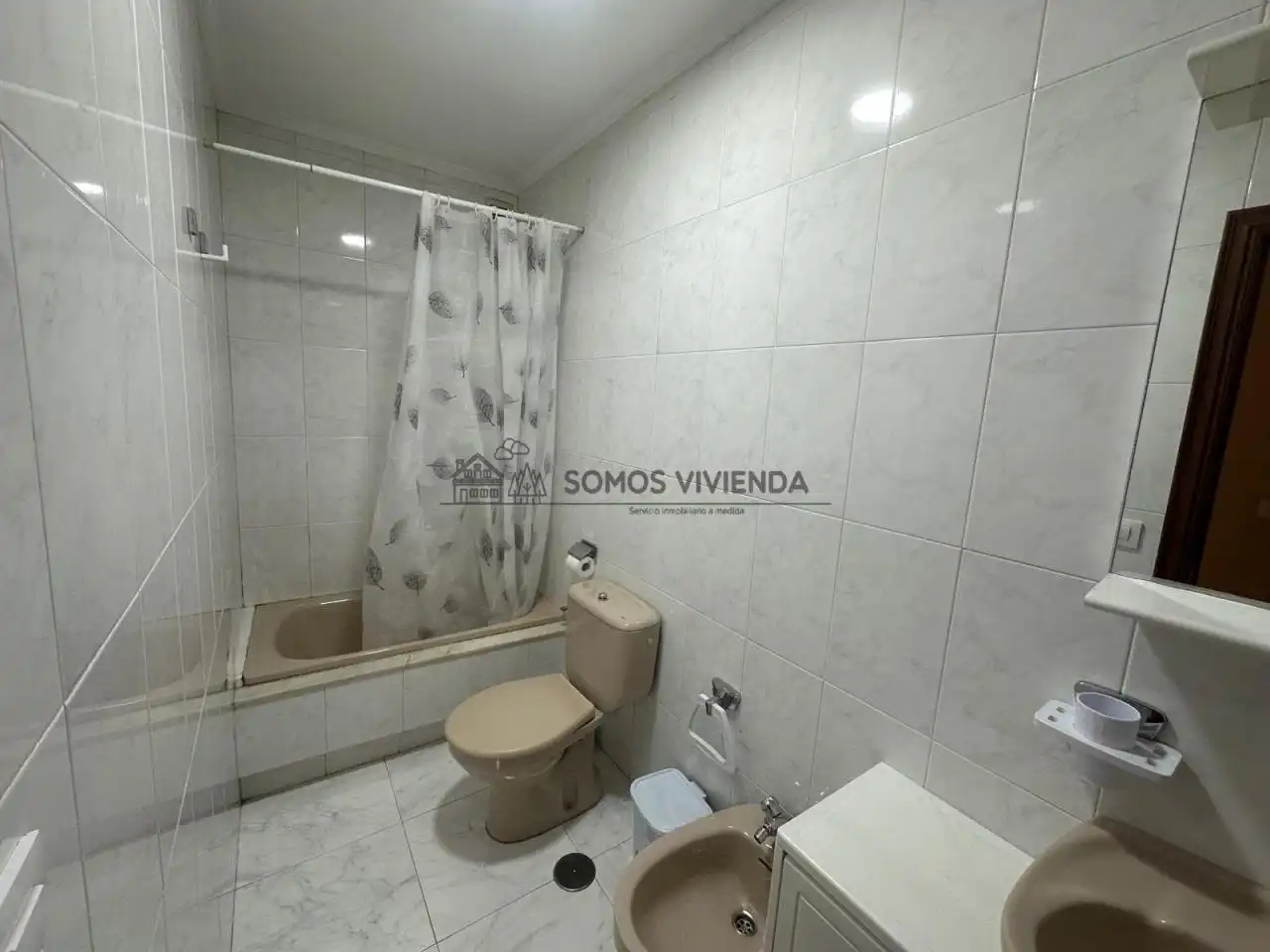 Flat with lift to rent in Residencia, imagen 15