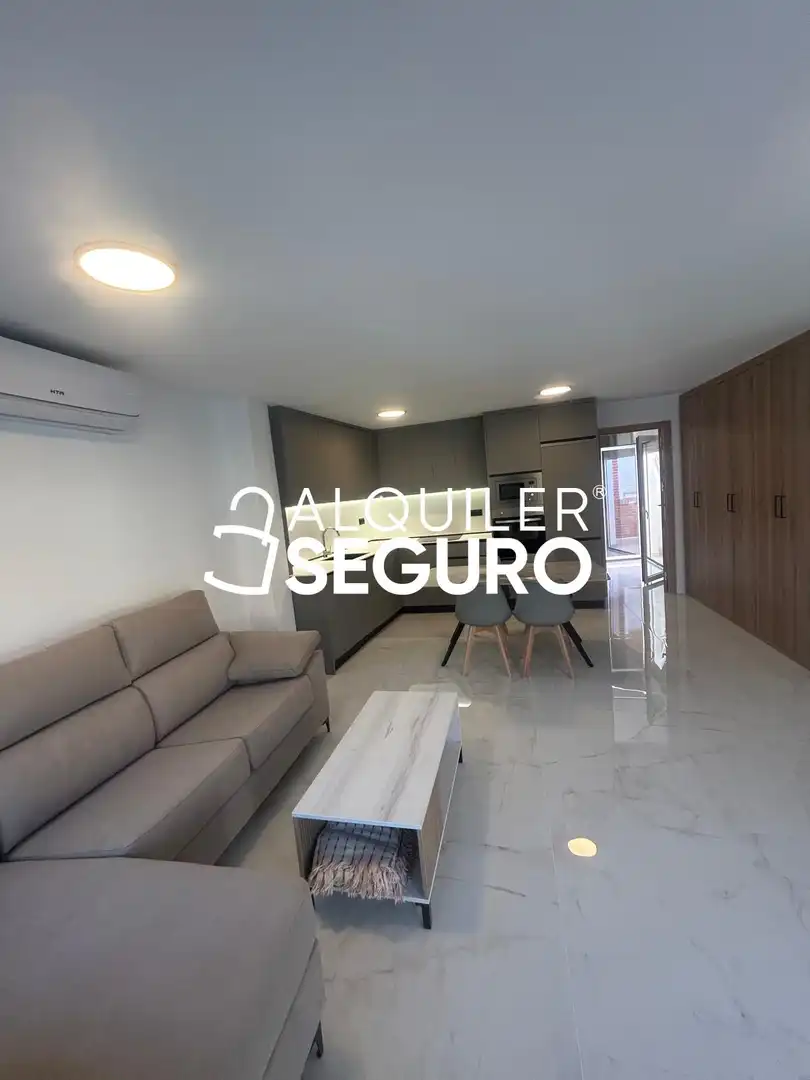 Flat to rent in Real