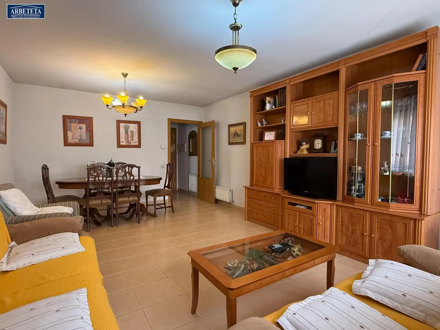 Sala de estar de Piso en venta en Guadalajara con Calefacción, Trastero y Amueblado
