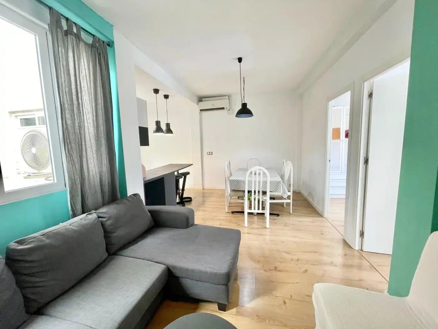 Sala de estar de Piso de alquiler en Valencia con Aire acondicionado, Calefacción y Parquet