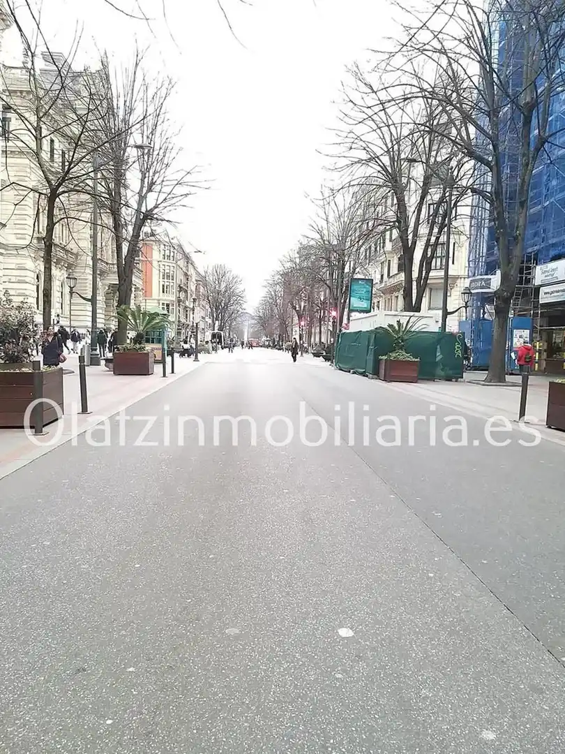 Oficina con ascensor en alquiler en Abando - Albia, imagen 6