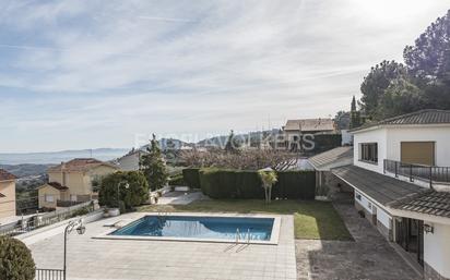 Exterior view of House or chalet for sale in Bigues i Riells  with Private garden, Terrace and Swimming Pool