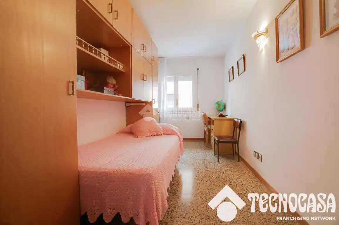 Bedroom of Flat for sale in Sant Boi de Llobregat  with Air Conditioner, Heating and Terrace