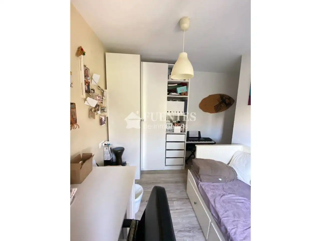 Habitación de Piso en venta en Alicante / Alacant con Aire acondicionado, Terraza y Piscina comunitaria