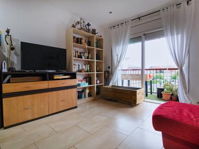 Sala d'estar de Pis en venda en Llinars del Vallès amb Balcó