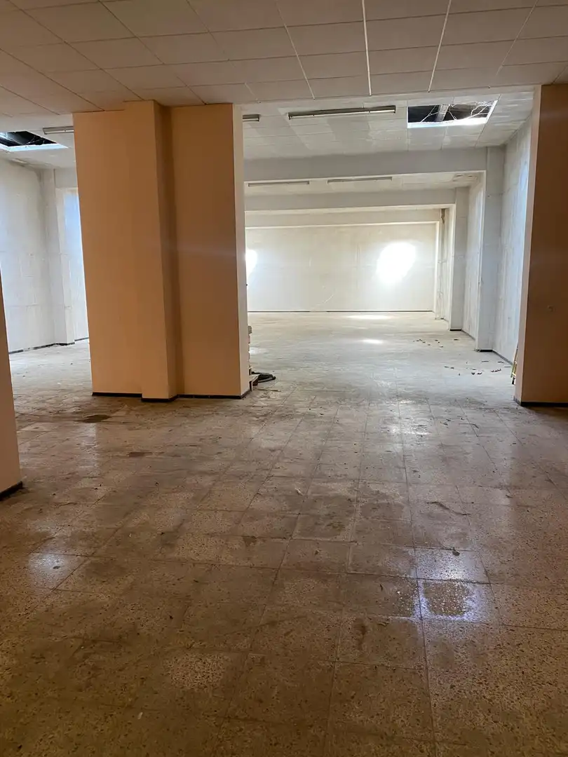 Local comercial en venda a Carrer d'Àngel Guimerà, imagen 2