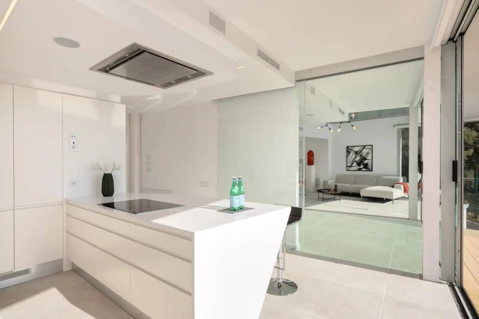 Küche von Haus oder Chalet zum Verkauf in Sitges mit Klimaanlage, Heizung und Privatgarten