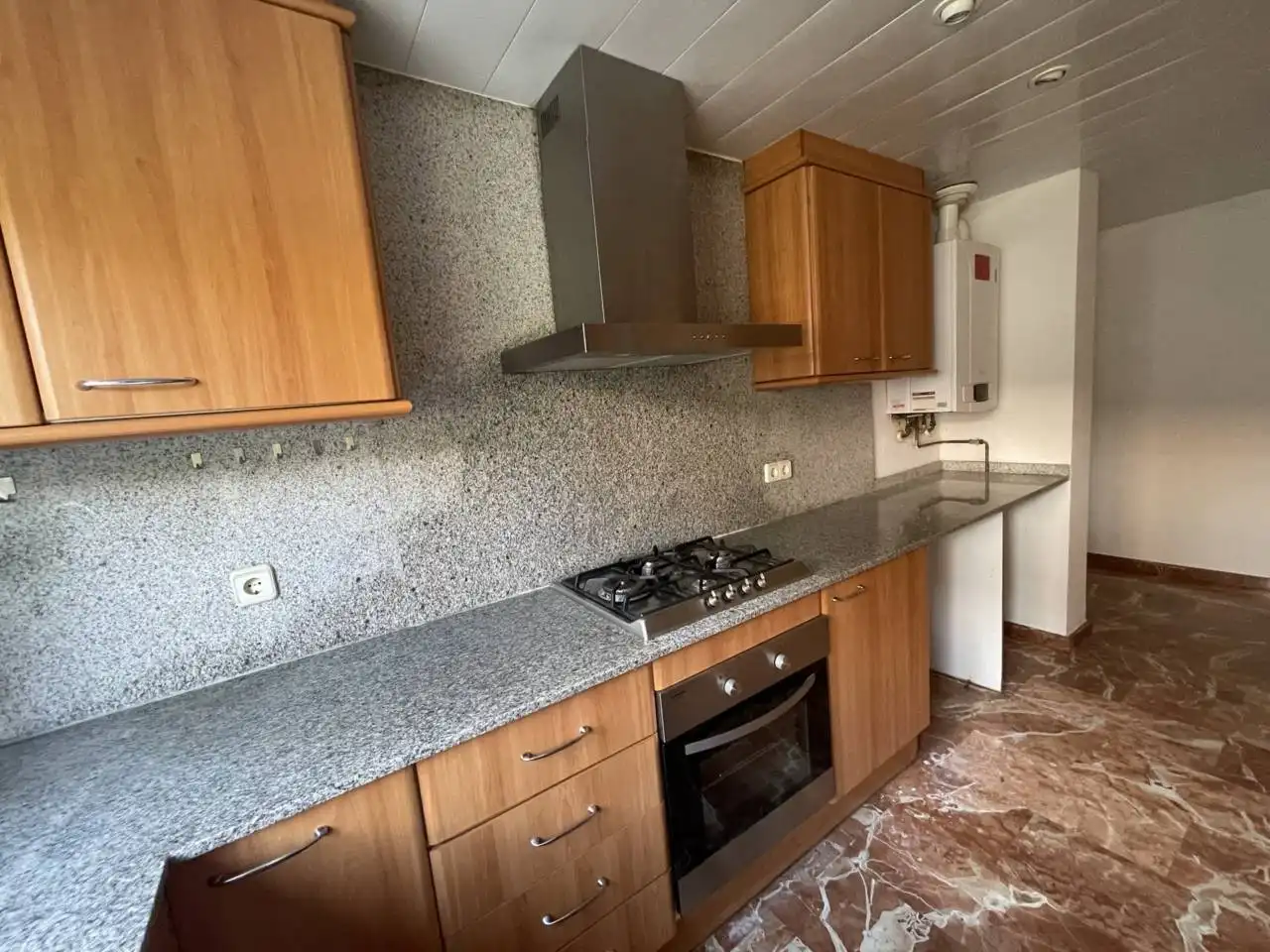 Cuina de Casa o xalet en venda en L'Ametlla del Vallès amb Aire condicionat, Calefacció i Jardí privat