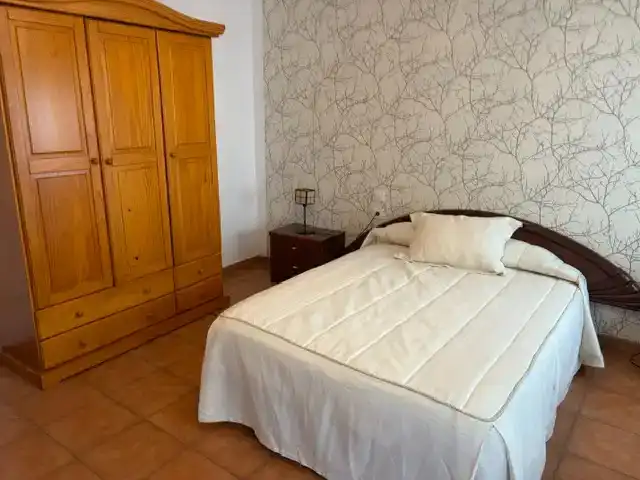 Casa de lloguer a Calle Eugenio Cimadevilla 10, imagen 2