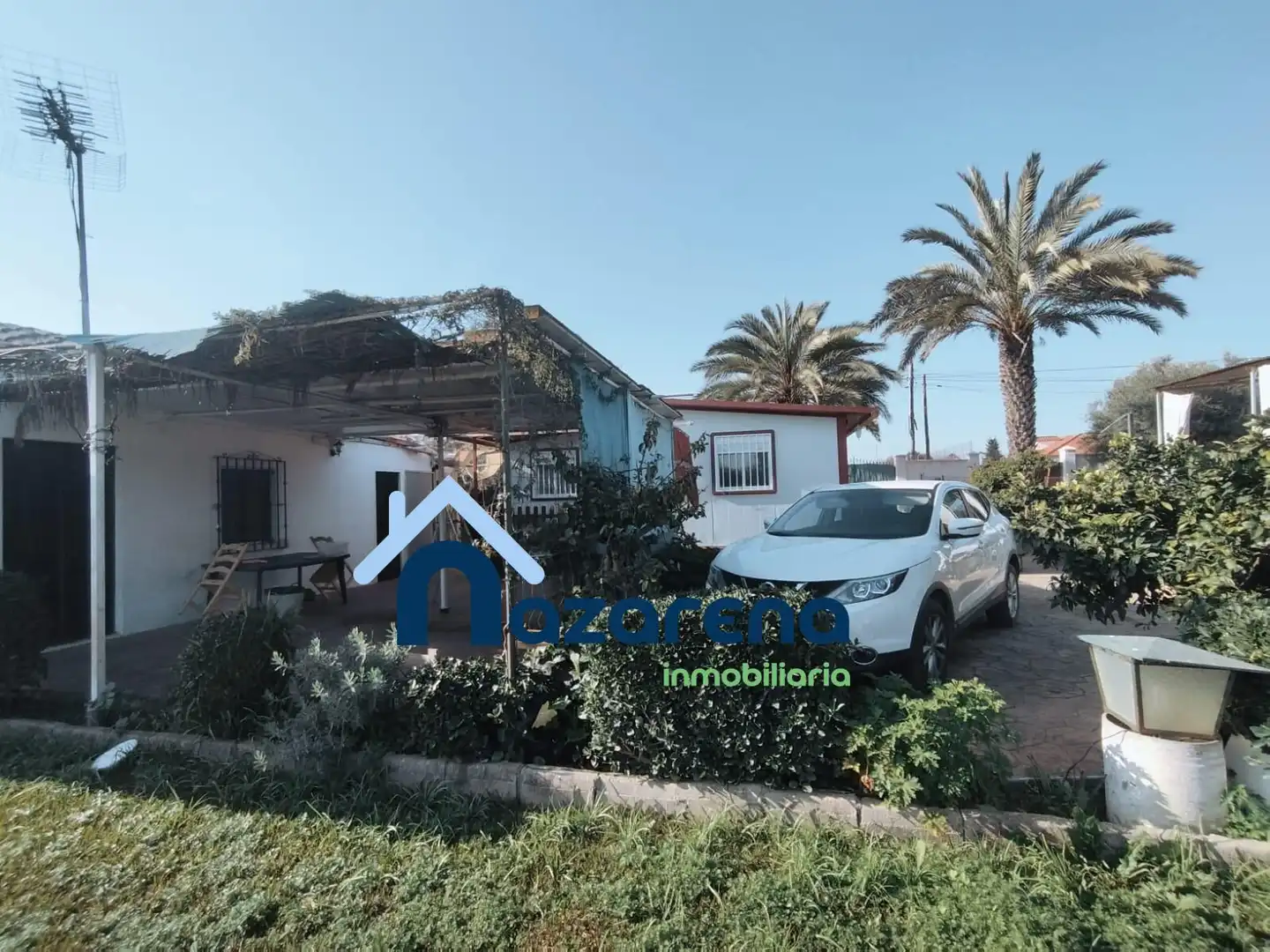 Vista exterior de Terreno en venta en Coria del Río