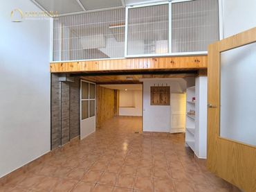 Chalet con balcón en venta en Calle Pintor Sorolla