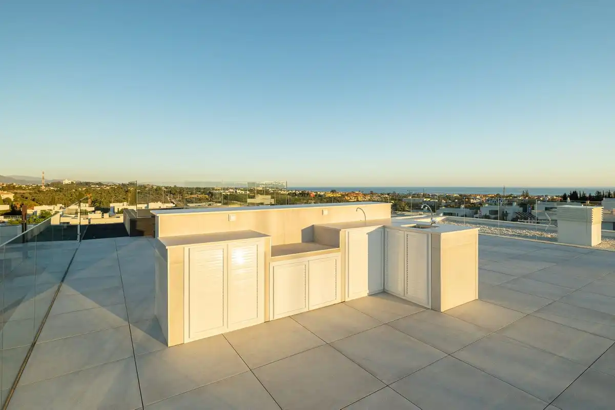 Terraza de Casa o chalet de alquiler con opción a compra en Estepona con Aire acondicionado, Calefacción y Jardín privado