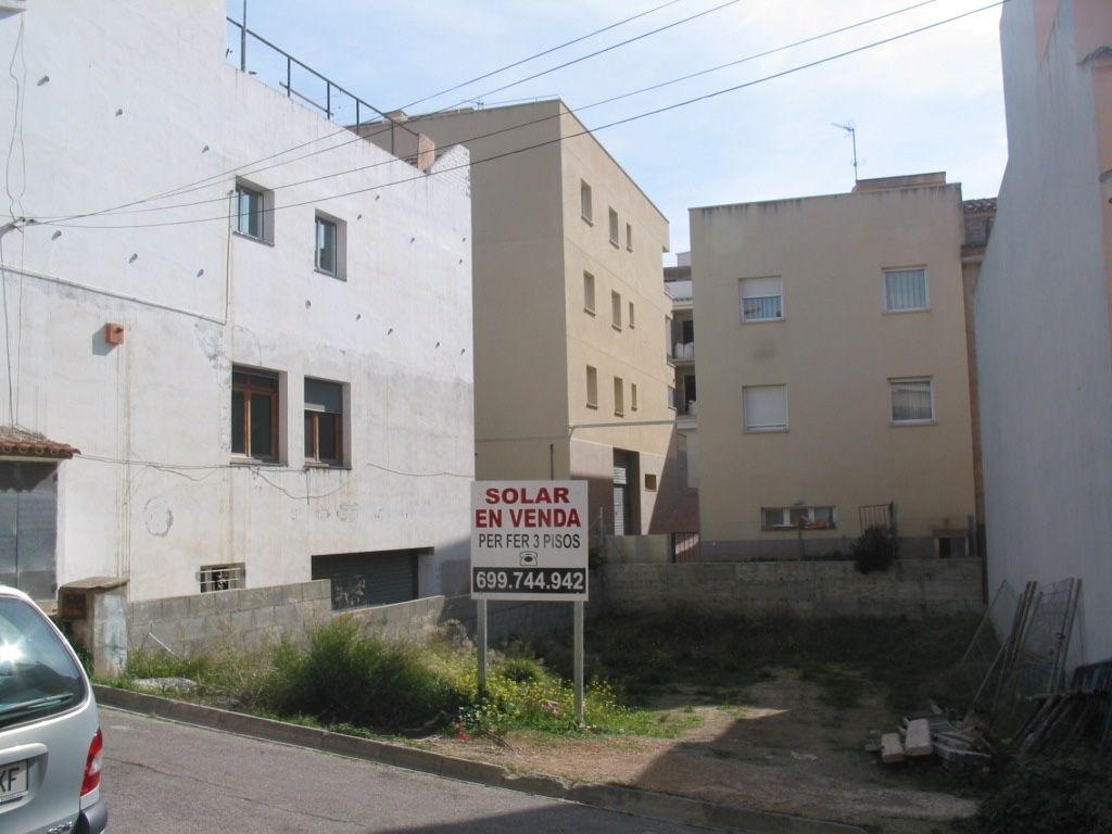 Residencial en venta en Carrer Besalú, 12, El Colomer - La Bateria - La Coma