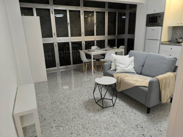 Piso en Alquiler en BARCELONA en La Trinidad