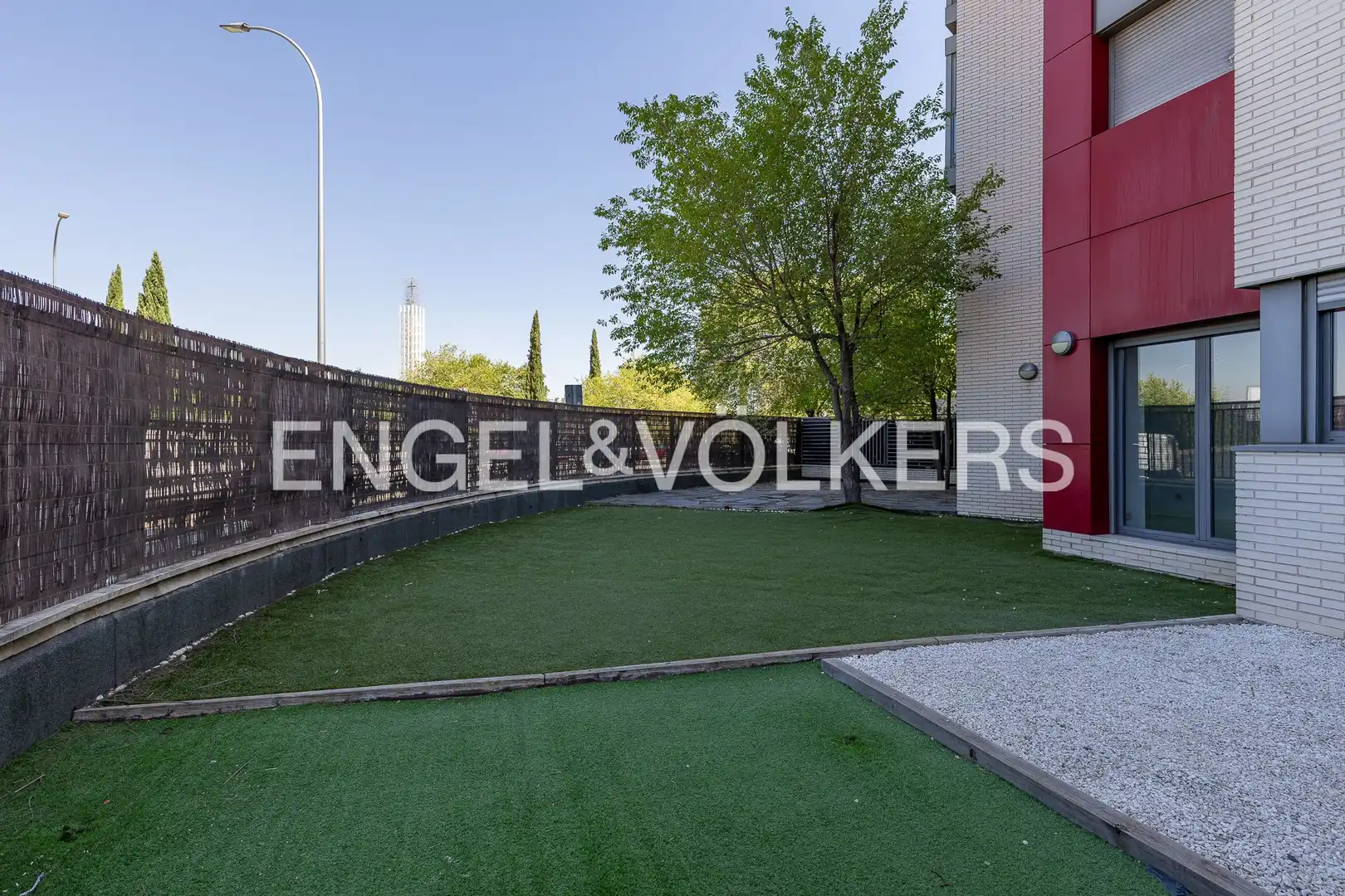 Terraza de Piso en venta en Madrid con Aire acondicionado, Calefacción y Jardín privado