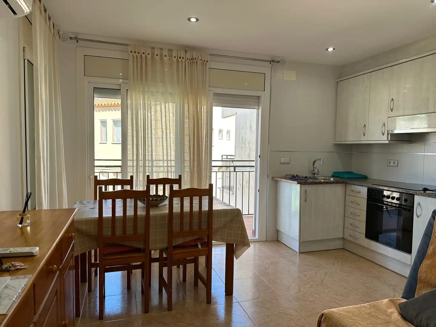 Apartament amb terrassa en venda a Carrer Dàlia