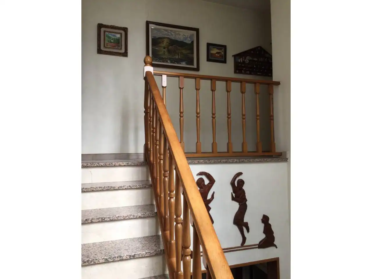 Einfamilien-Reihenhaus zum Verkauf in Terrassa mit Heizung, Terrasse und Schwimmbad
